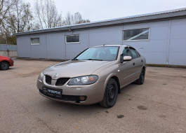 Nissan Almera