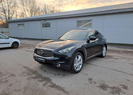 Infiniti QX70