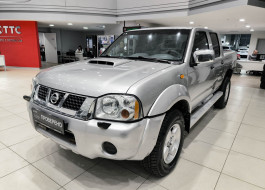 Nissan NP300