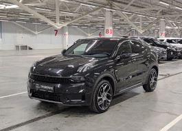Lynk & Co 05