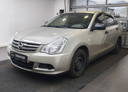 Nissan Almera