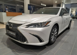 Lexus ES200