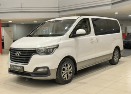 Hyundai H-1