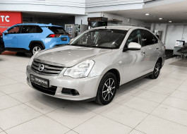 Nissan Almera