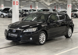 Lexus CT200h