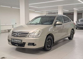 Nissan Almera