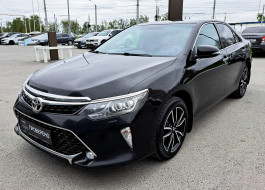 Toyota Camry VIII (2017-2023)