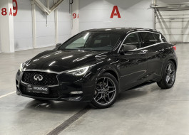 Infiniti Q30
