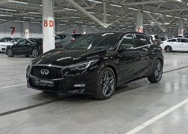 Infiniti Q30