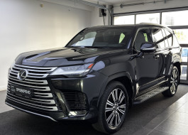 Lexus LX600