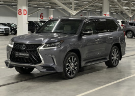 Lexus LX570