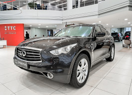 Infiniti QX70