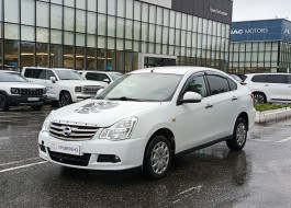 Nissan Almera