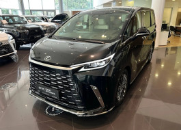 Lexus LM