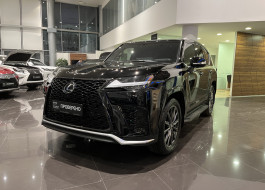 Lexus LX600